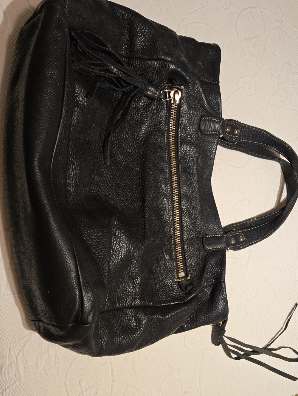 Roots Black Leather Handbag Front Zip with Red Lining